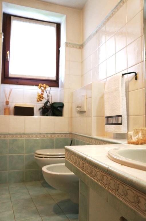 B&B Stephany Тірано Номер фото