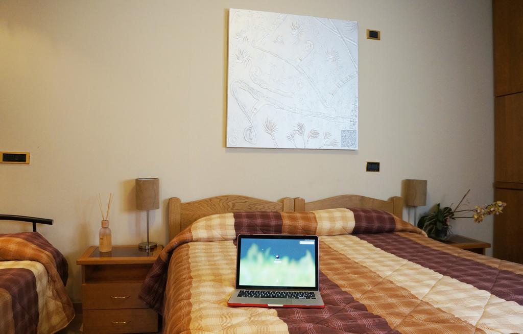 B&B Stephany Тірано Номер фото