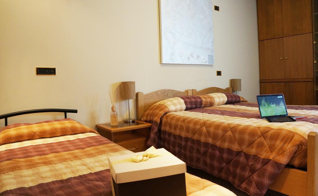 B&B Stephany Тірано Номер фото