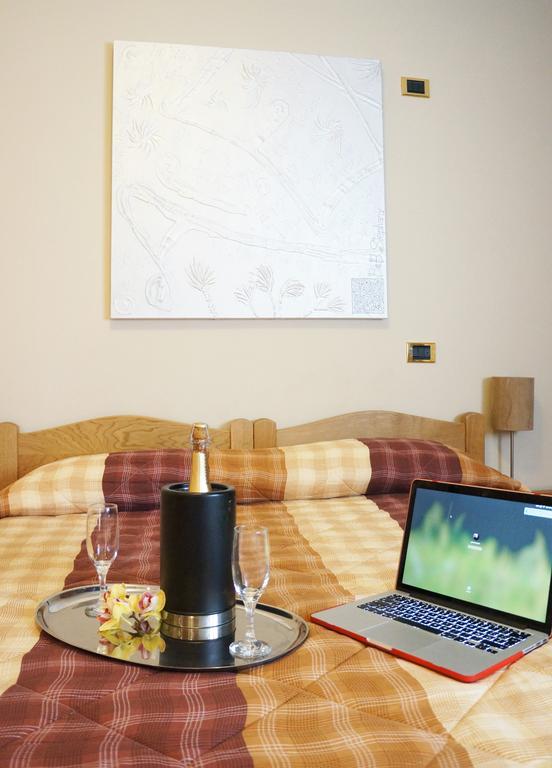 B&B Stephany Тірано Номер фото